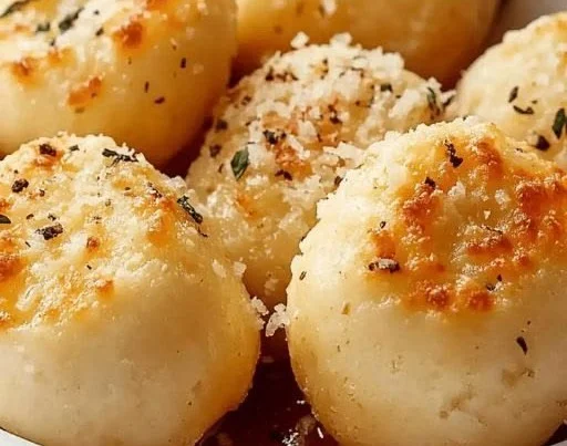 Cheesy Garlic Bread Bites