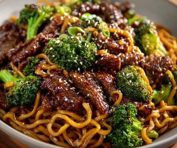 Chinese Crispy Beef & Broccoli Noodles